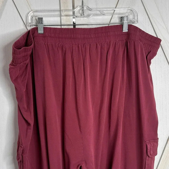 Torrid Relaxed Fit Jogger Stretch Challis Mid-Rise Cargo Pocket Pant - Picture 8 of 10